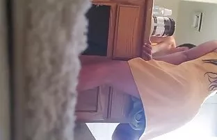 XXX 炼狱，我的妈妈是一个荡妇第1部分凡妮莎塞拉利昂。 色情匈奴