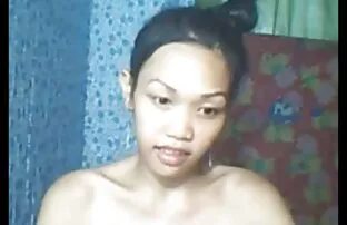 XXX 在艺术展粗鲁乌克兰是新泽西州的艺术家 色情瑜伽