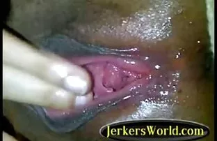 XXX 色情模型吉迪奥移动的屁股大胸部的铁杆，潜望镜。 狐狸精性