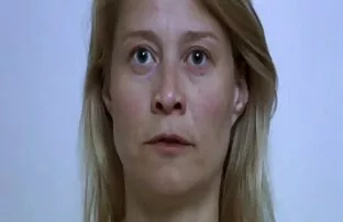 XXX 私人性别与妇女在床上在家里的各种位置 硬性