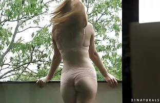 XXX 大硬的东西真的是一个 香奈儿普雷斯顿