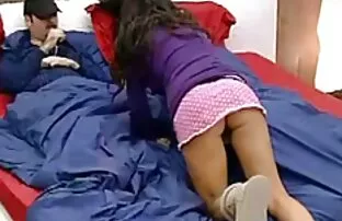 XXX 红头发的艾拉*里斯拉屎。 粗暴的性行为的视频