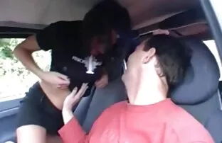 XXX 俄罗斯游客的狗性交在土耳其 色情在线