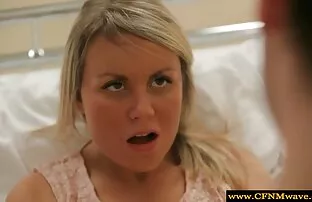 XXX 怀孕的卡特琳娜大奶摸在洗澡! 禁忌色情