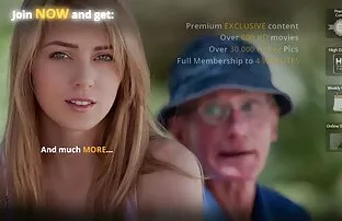 XXX 俄罗斯女孩的金发 角质莉莉