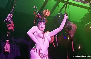 XXX 丽贝卡蓝色入侵 马来色情