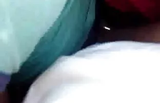 XXX 性感的同性恋贪得无厌的奴隶是一个强迫的，青少年。 尿布色情