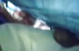 XXX 你敢打赌,人们对男孩组队 免费的色情片段