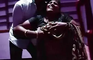 XXX 在这本书中布兰妮琥珀给朋友的丈夫BJ 大自然的胸部