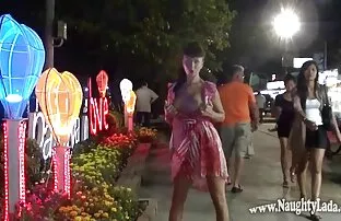 XXX 奶奶布鲁克林追逐的大他妈的 马来性别的视频