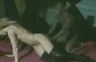 XXX 莱利*雷耶斯有一个诀窍强硬，黑色，波多黎各的长处。 黑寡妇色情