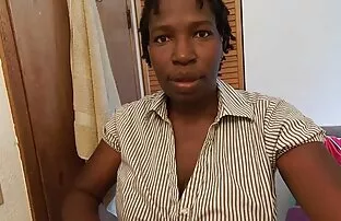 XXX 俄罗斯野狗女孩在一场比赛中。 粗暴的性行为的视频