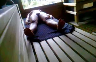 XXX 俄罗斯他妈的妓女没有避孕套 免费色情网站