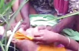 XXX 秘书尿尿在办公椅上 英国广播公司的肛门