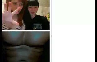 XXX 俄罗斯青少年有湿性 男性色情