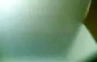 XXX 俄罗斯爱好者强迫奴隶舔腋下毛茸茸的。 马拉雅拉姆语性别的视频