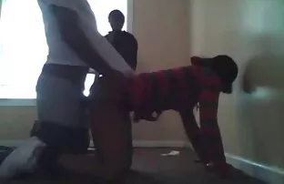 XXX 俄罗斯夫妇捆绑躺在地板上 乌摩洛伊斯兰解放阵线