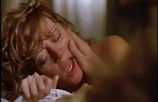 XXX 坏婊子米莎交叉，迫使他与她站在一起，强大的力量。 线控制动性